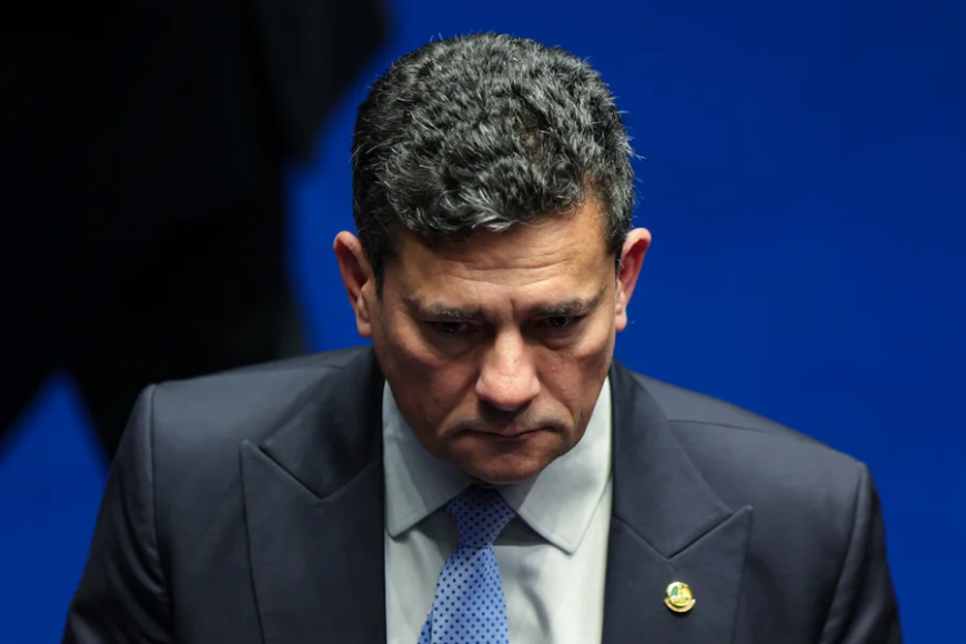 Moraes pede à PGR inclusão de Moro no inquérito das milícias digitais