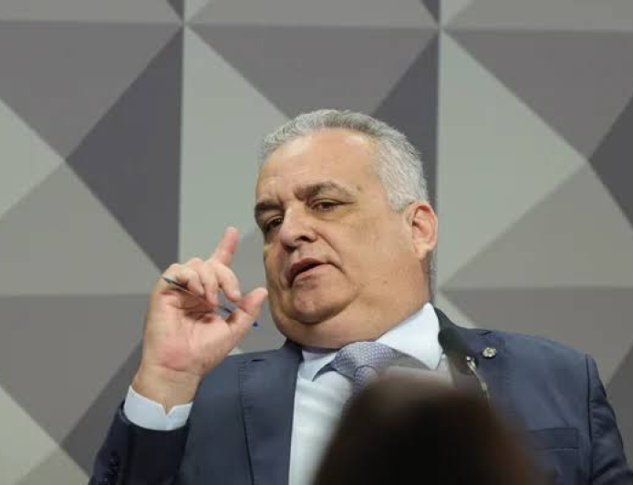 Quem é Alfredo Gaspar, escolhido como vice de Flávio Bolsonaro na disputa presidencial
