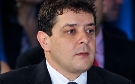 Mendonça manteve sob sigilo relatório da PF que apontava falta de provas contra Lulinha