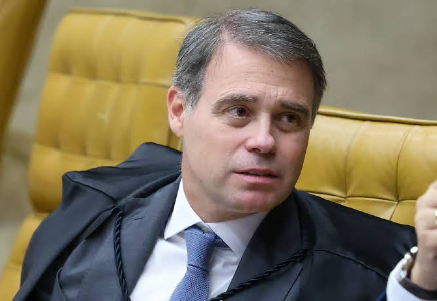 Mendonça viajou em aeronave de empresa ligada a ex-parceiro comercial de Vorcaro