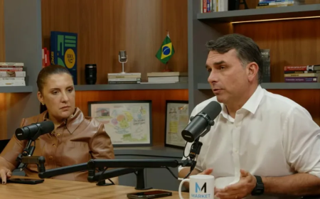 Equipe de Flávio Bolsonaro admite discutir cortes na aposentadoria e no salário mínimo