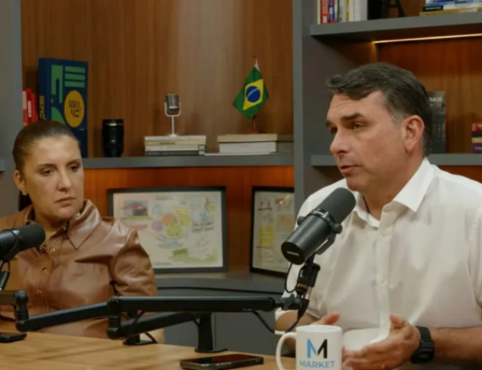 Equipe de Flávio Bolsonaro admite discutir cortes na aposentadoria e no salário mínimo